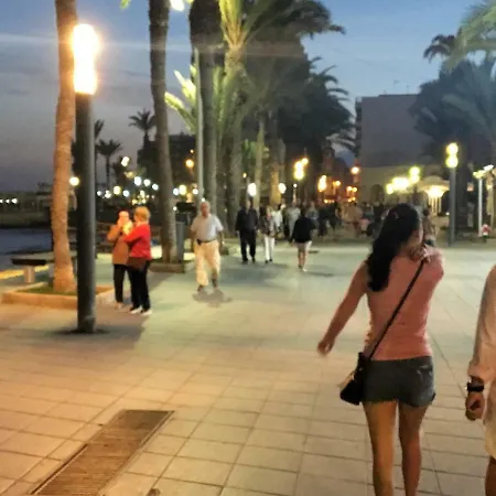 Sunny Holiday تورّيفيِخا